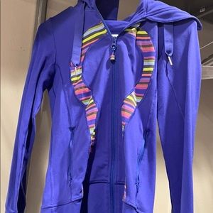 Lululemon jacket in great condition size 4